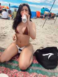 Thumbnail for thread with ID 953076836